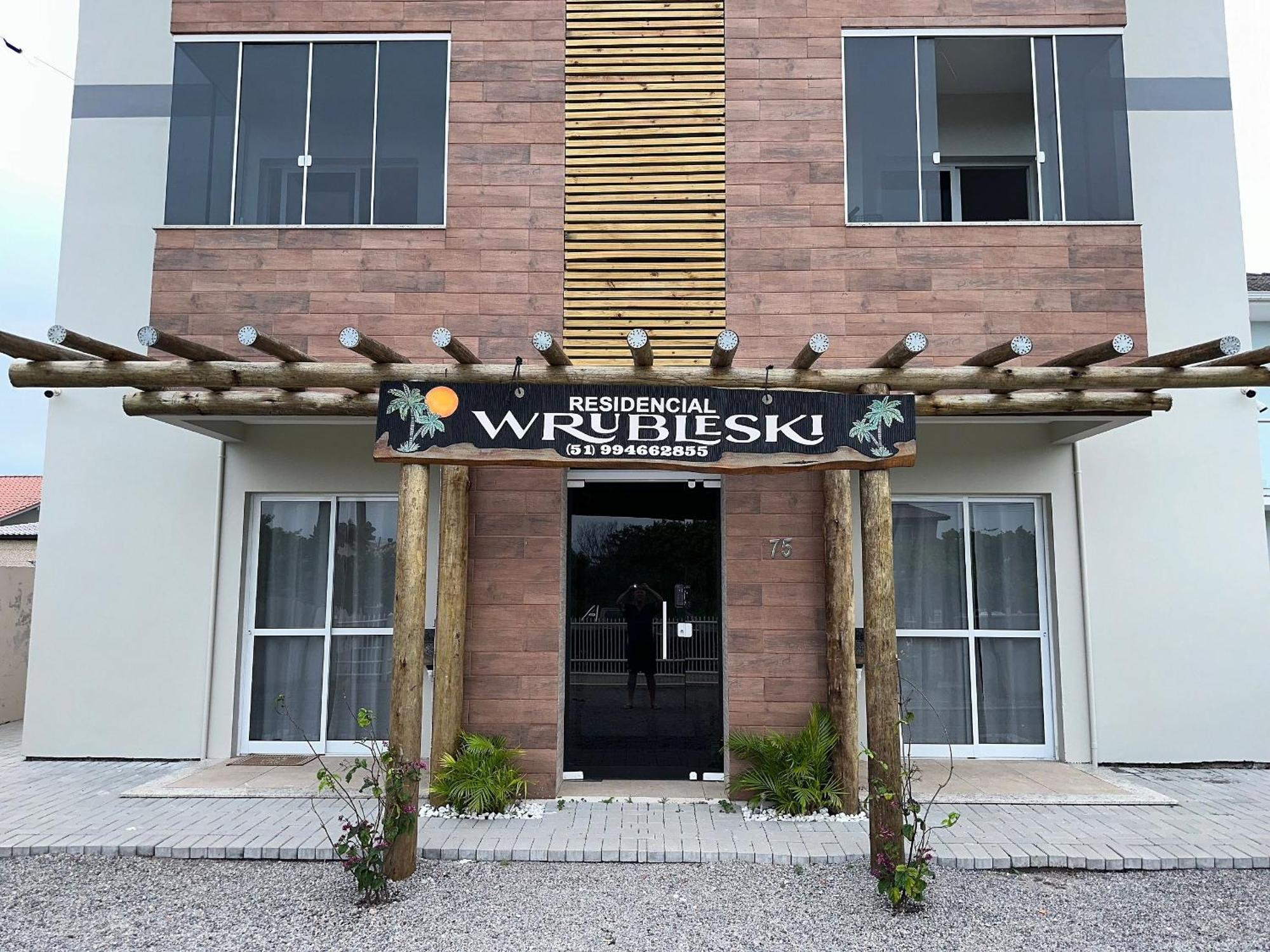 Residencial Wrubleski Sc Pinheiro Exterior photo