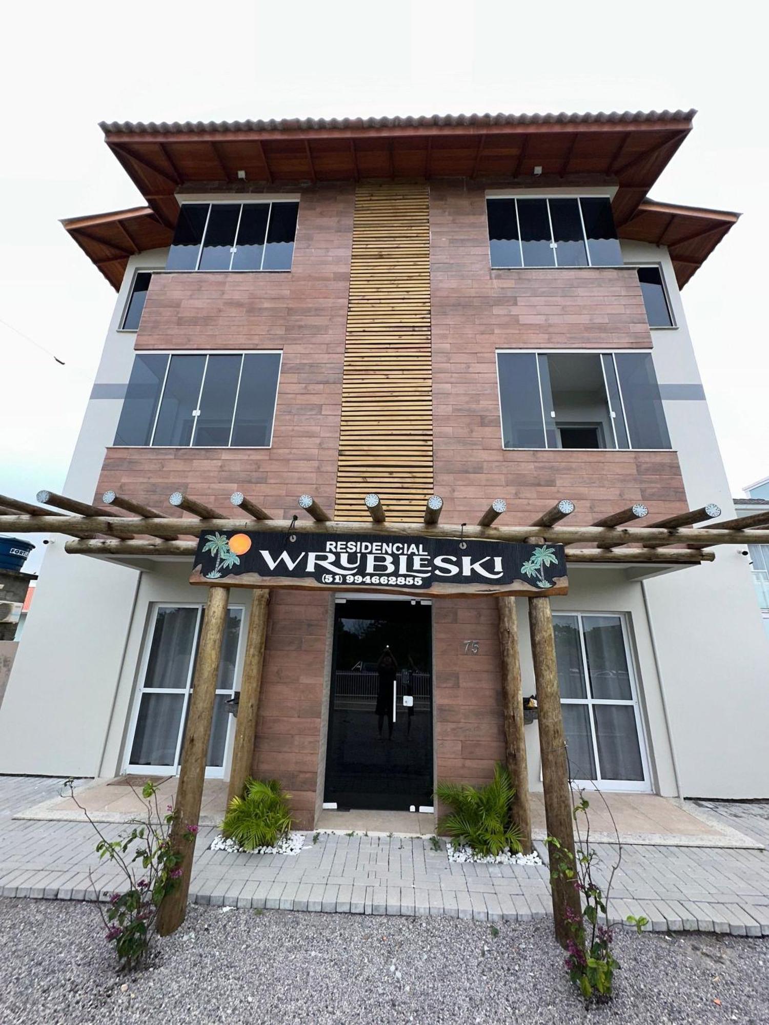 Residencial Wrubleski Sc Pinheiro Exterior photo