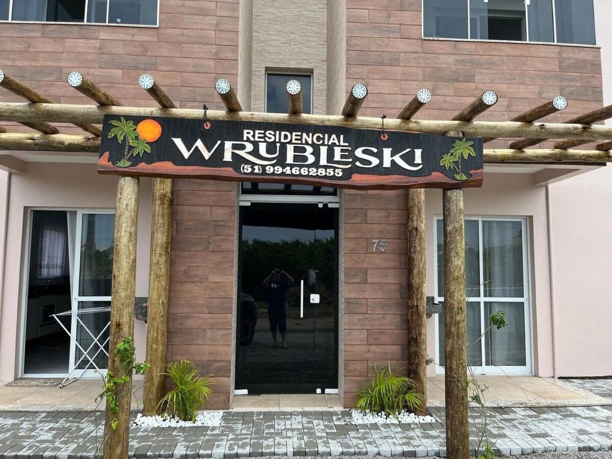 Residencial Wrubleski Sc Pinheiro Exterior photo
